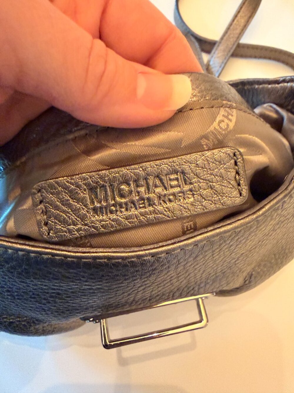 Michael Kors Silver Crossbody - Picture 5 of 7